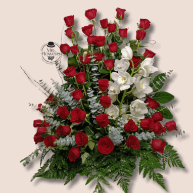 Arreglos para Hombres de Cumpleaños 33 Arreglo-floral-con-50-rosas-con-orquideas.
