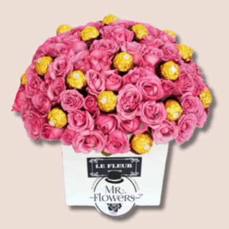 Arreglo con 75 Rosas y 16 Ferreros