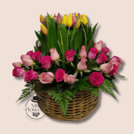 Arreglo Floral con 50 Tulipanes y 48 Rosas en Canasta - Image 1