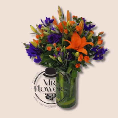 Arreglo Floral con Iris, Tulipanes, Lisianthus y Lilis