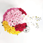 Arreglo con 100 Rosas y Orquídea - Image 2