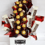 Caja con Ferrero y Hersheys Blancos