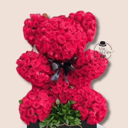 Hermoso Oso | 550 Rosas Rojas en forma de Oso - Image 1