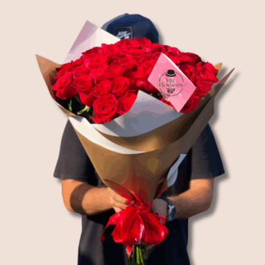 Perrito flores 12 Flores a domicilio -Ramo de 50 Rosas 2