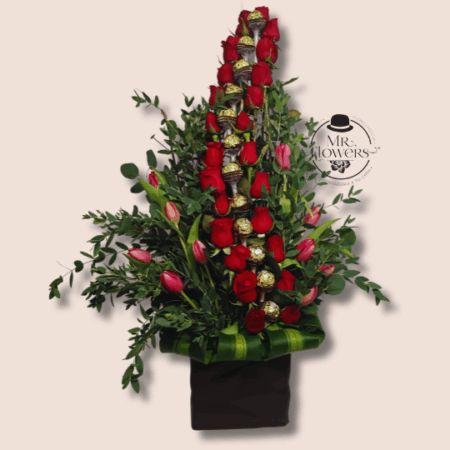 Rosas y Tulipanes con Chocolates Ferrero - Image 1